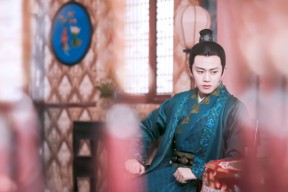 华体会app-双面压制，当团队铁幕与巨星闪电撕裂竞技场的夜晚